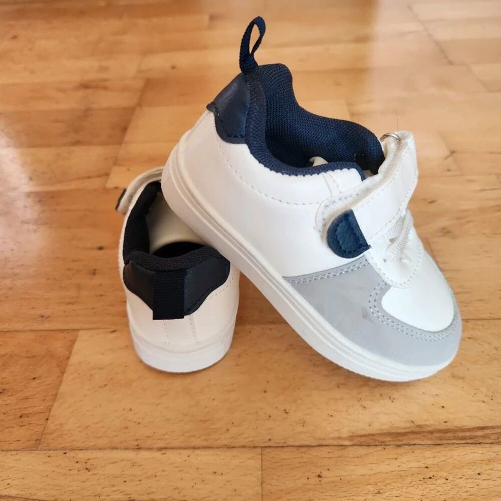 First Steps Size 6 Toddler Shoe